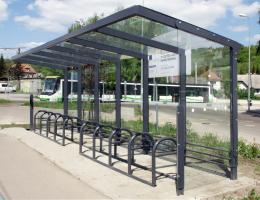 fedett kerékpártároló