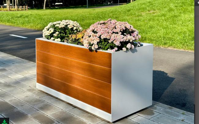 köztéri virágtartók